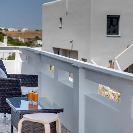 Cactus Guesthouse, Κίνι Συρος Exterior photo