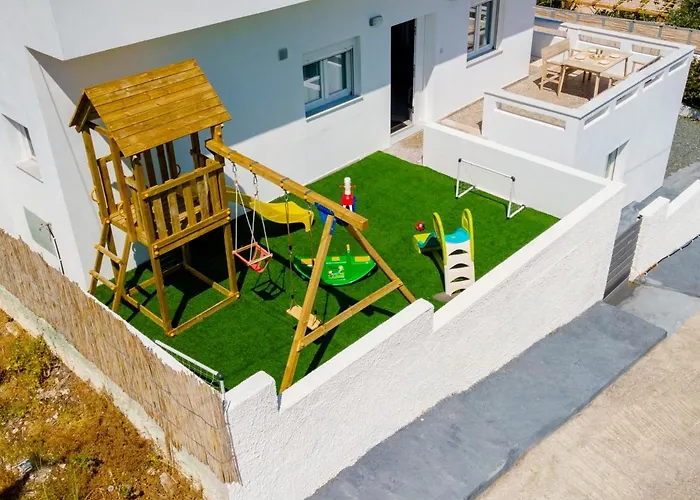 Cactus Guesthouse, Κίνι Συρος