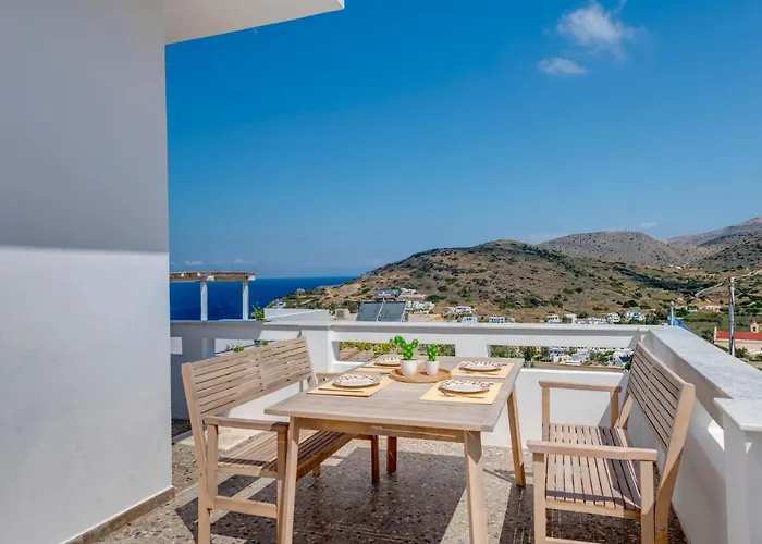 Cactus Guesthouse, Κίνι Συρος